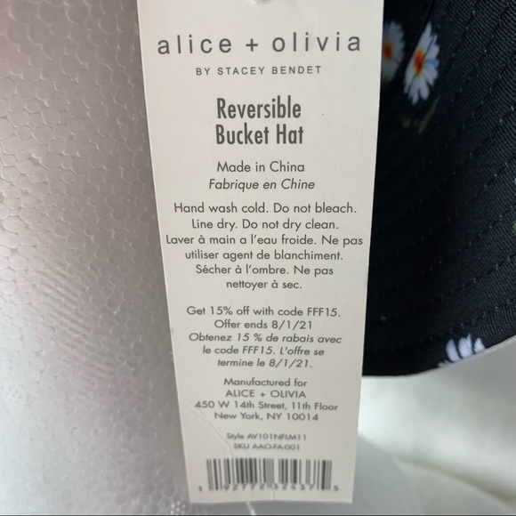 Alice & Olivia Bucket Hat Reversible Navy/White - Picture 8 of 11